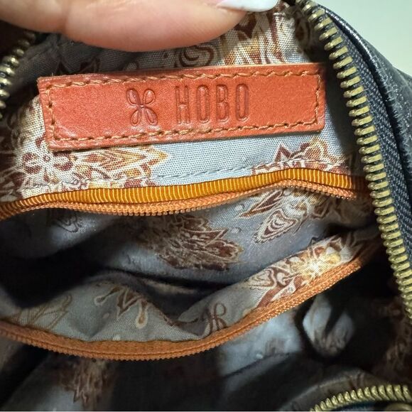 HOBO Arlet Crossbody/Shoulder Bag - Picture 11 of 14